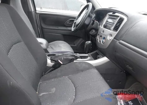 2005 Mazda Tribute S из США, поврежденный, VIN 4F2CZ04145KM22869